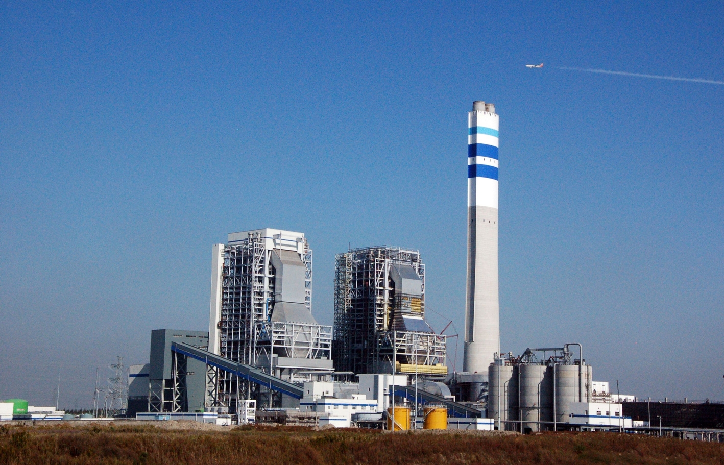 3上海漕涇電廠2×1000MW超超臨界燃煤發電機組異型煙囪工程.jpg